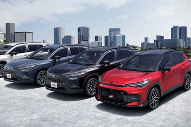 (右端):GR SPORT