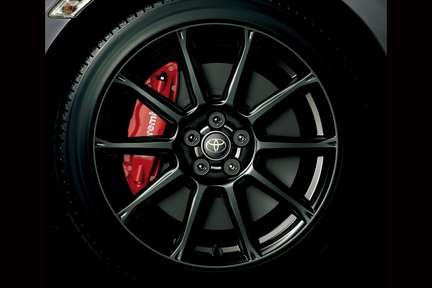 brembo専用17インチアルミホイール(ブラック塗装/センターオーナメント付)