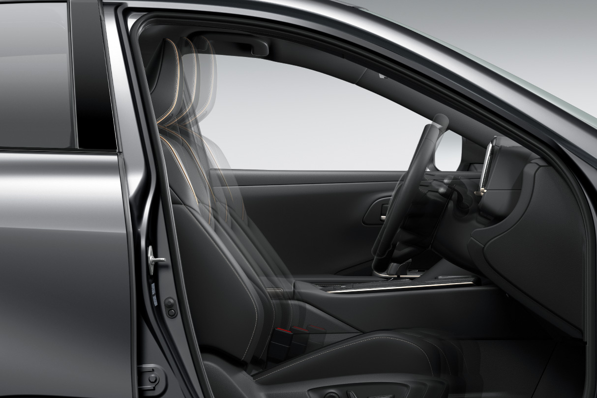 crowncrossover_feature_img05