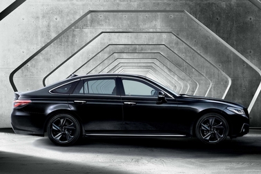 特別仕様車HYBRID 2.5 RS“Limited”