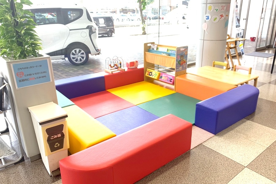 駒生店 キッズコーナー