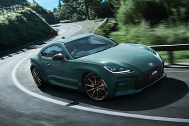 特別仕様車 RZ“Ridge Green Limited”（6MT）［ベース車両はRZ（6MT）］