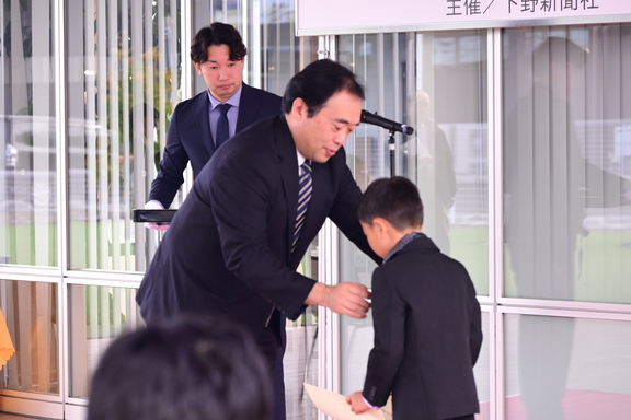 絵画コンクール表彰式2025 (101)