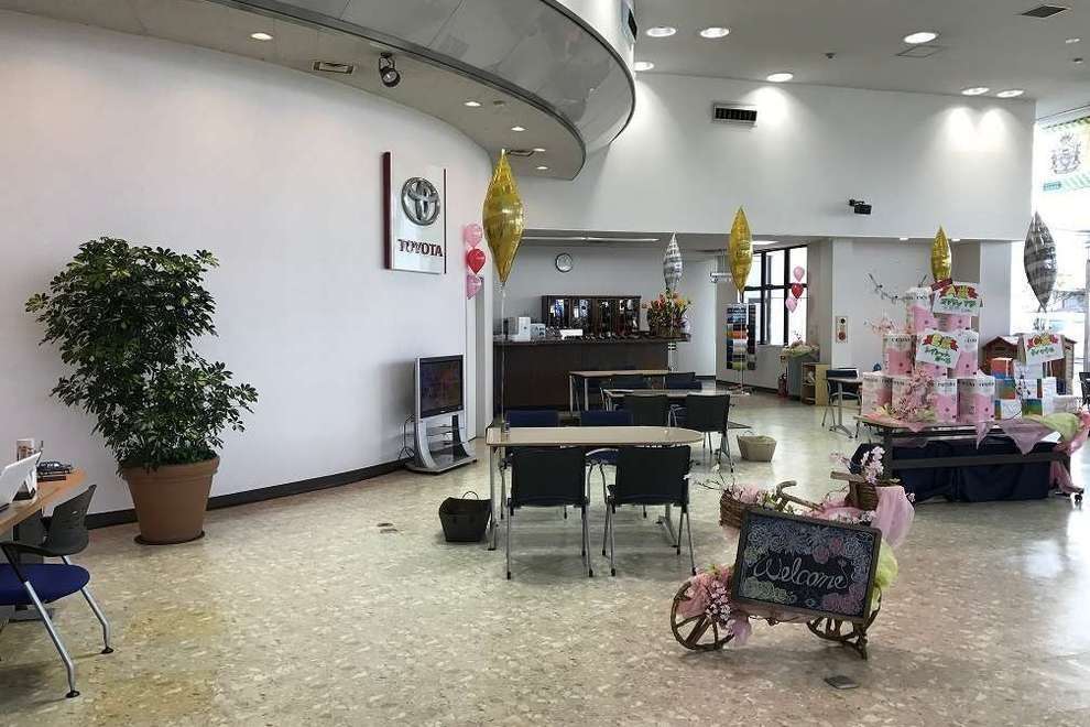 喜沢店 内観