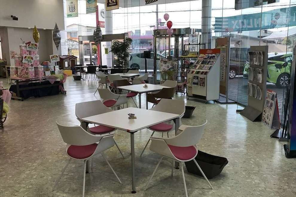 喜沢店 内観