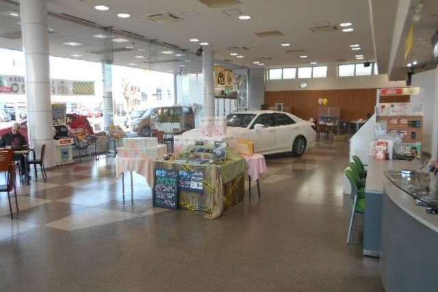 駒生店内観