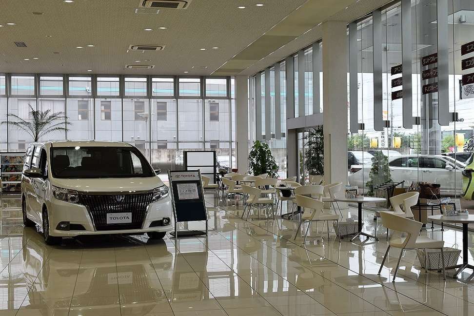 横田店 内観