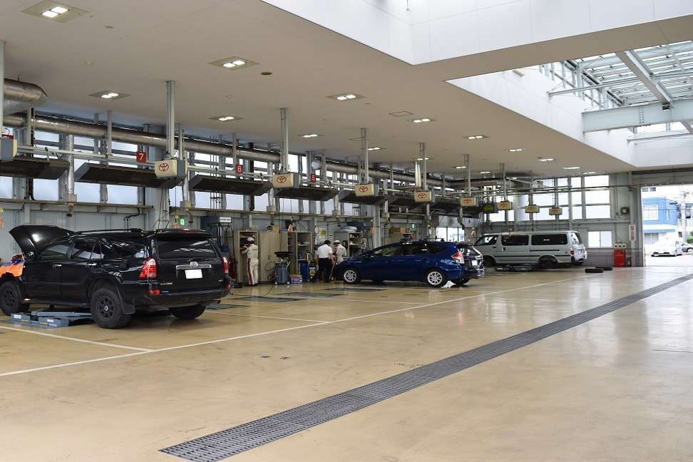 横田店 工場